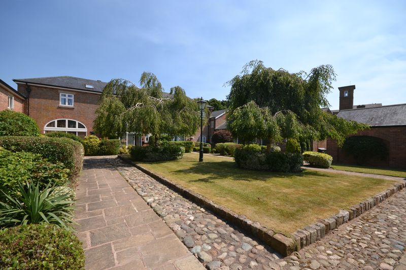 Runshaw Hall Lane Euxton
